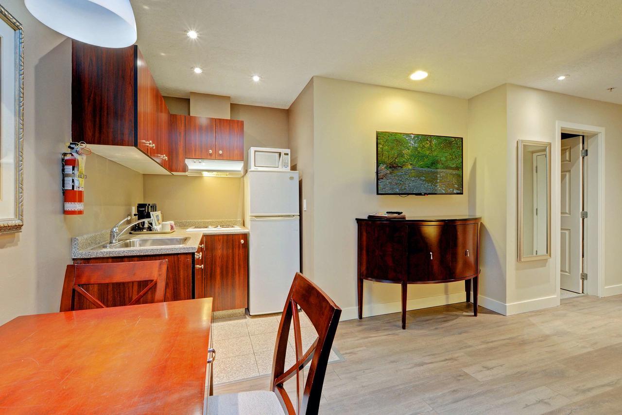 Red Lion Inn And Suites Victoria Saanich Luaran gambar