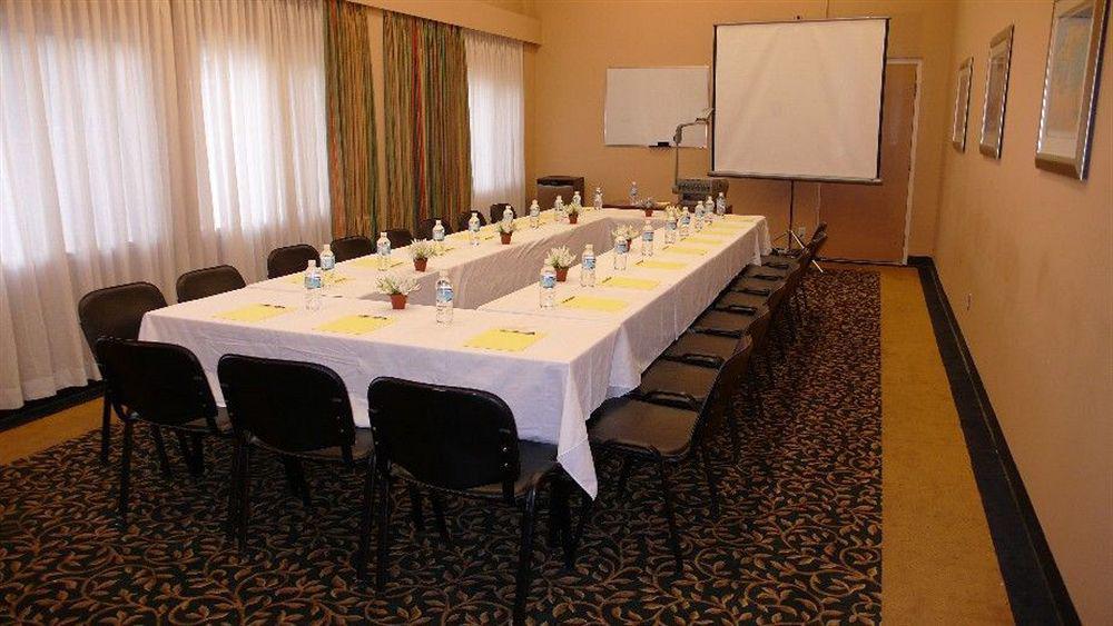 Red Lion Inn And Suites Victoria Saanich Kemudahan gambar